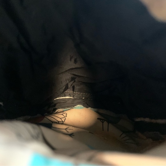 LESPORTSAC Bird Print Voyager Backpack Excellent Condition - Picture 11 of 15